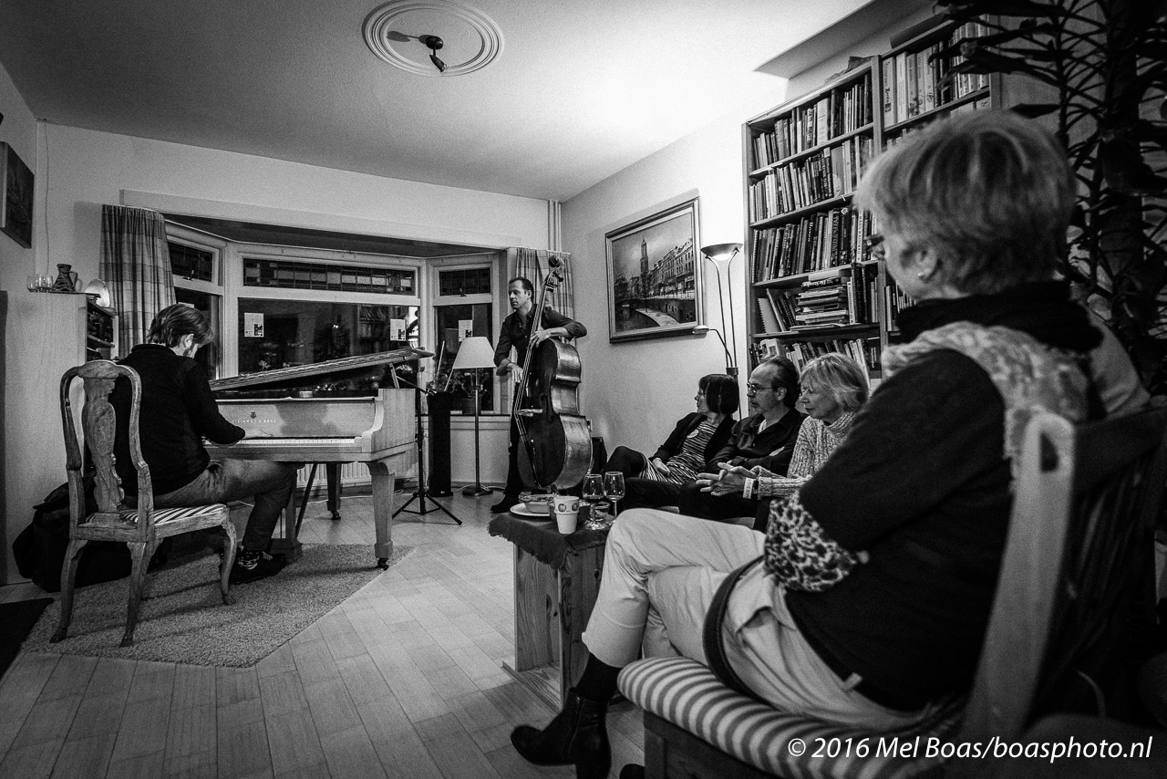 Duo's spelen Jazz on the Sofa in de Zeister wijk Griffensteijn