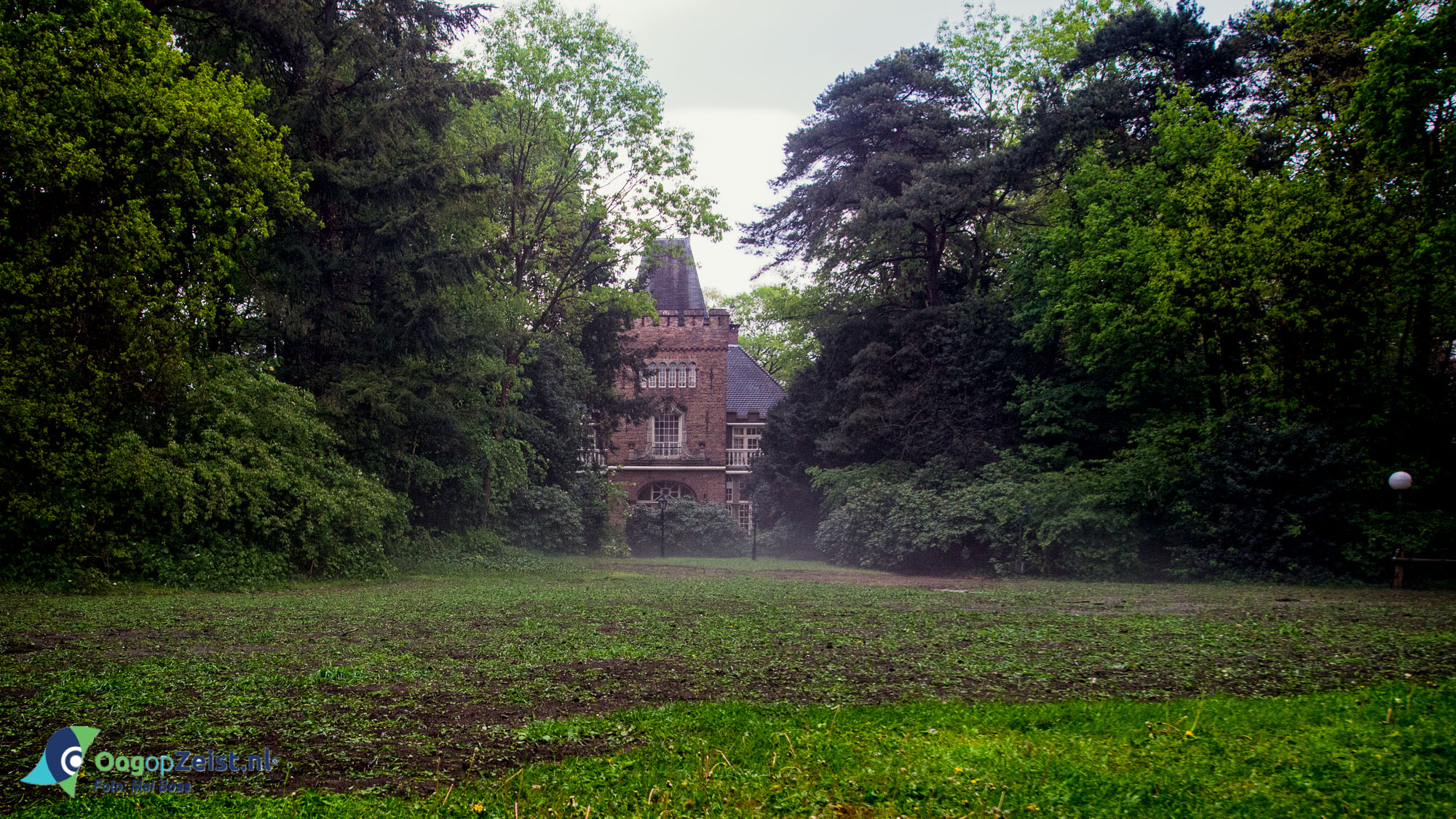 Hotel Kerckebosch in de mist