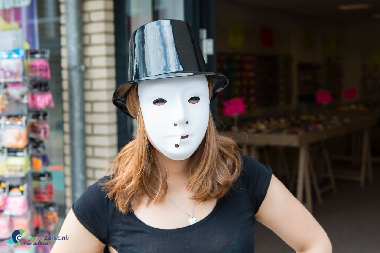 Mystery shop assistant at Loomworld