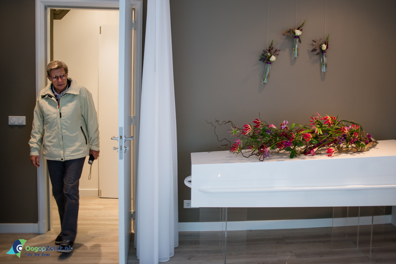 Een kijkje nemen tijdens Openhuis Afscheidshuys ’t Zeisterbosch het uitvaartcentrum van Samantha Drent