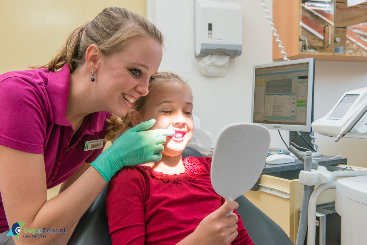 Poetsinstructie voor Kinderen bij Tandarts Leusink Zeist
