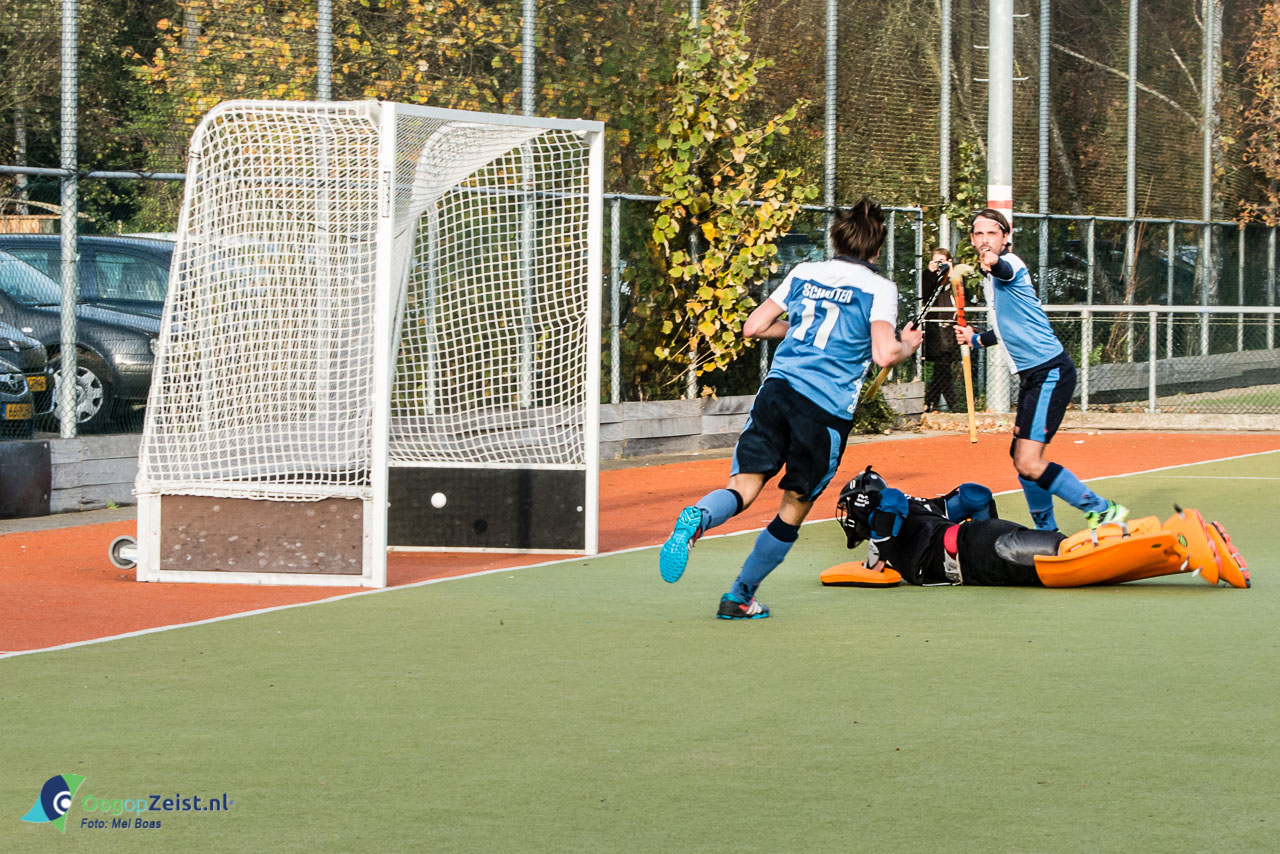 Phoenix scoort 3-0 aan het begin van de 2de helft