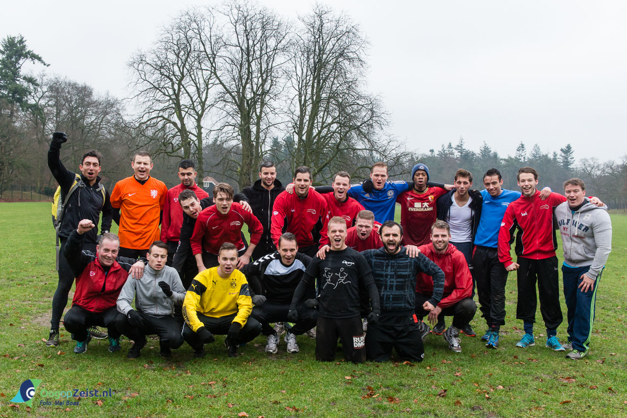 Bootcamp voor de heren selectie van voetbalcub Saestum op het Bisonveld