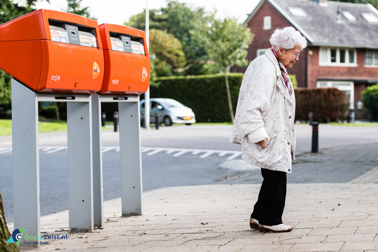 Hoe lang duurt het nog voordat de laatste brievenbus uit het straat beeld is verdwenen.