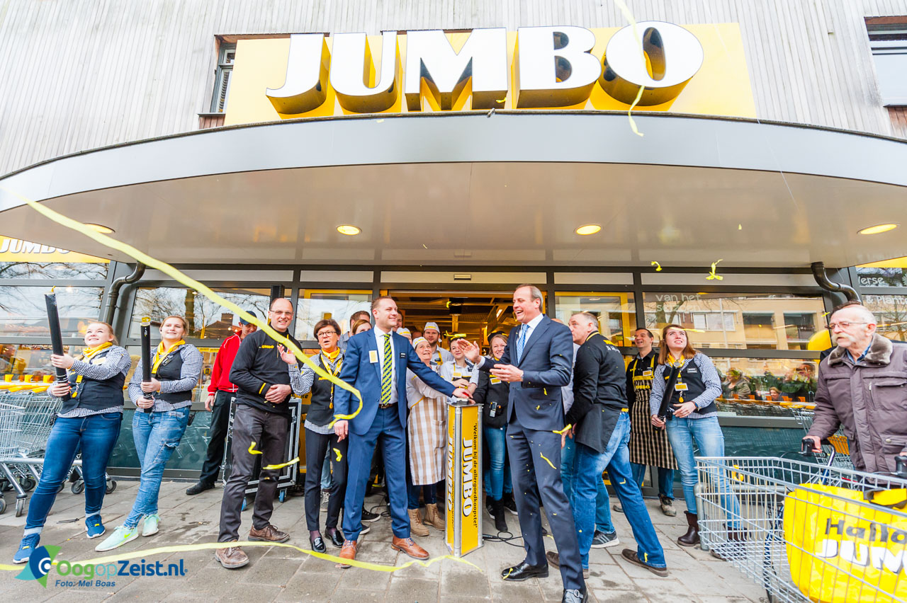 Frits van Eerd heropent hoogstpersoonlijk Jumbo van Oldenbarneveltlaan